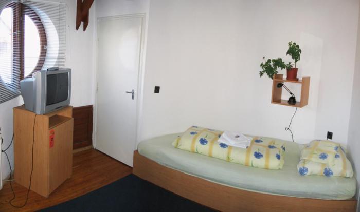 Nadix Panzio Bed and Breakfast Debrecen Værelse billede