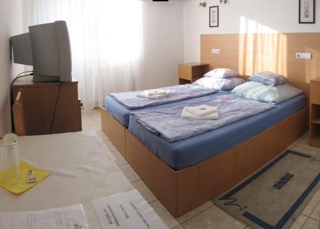 Nadix Panzio Bed and Breakfast Debrecen Værelse billede